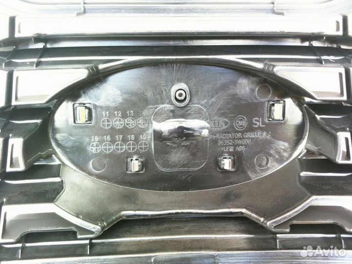 Решетка радиатора KIA Sportage 3