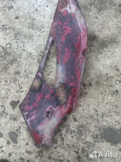 Левая накладка пластик cbr1000rr