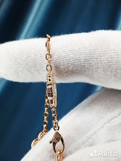 Подвеска Van Cleef