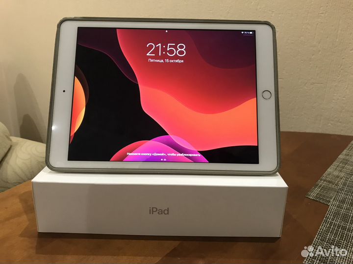 iPad 2019 7 поколения 128 GB wi-fi + cellular