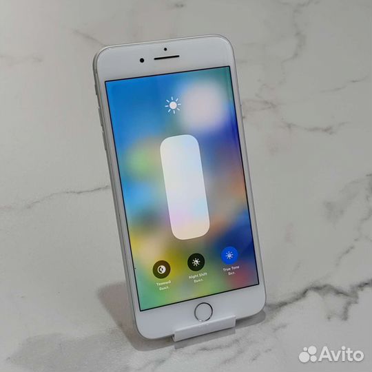 iPhone 8 plus отличный