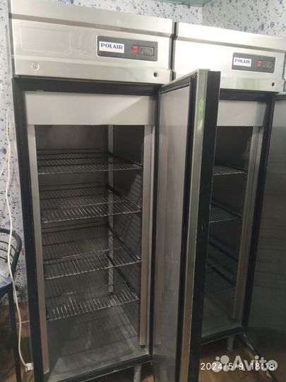 Холодильный шкаф polair