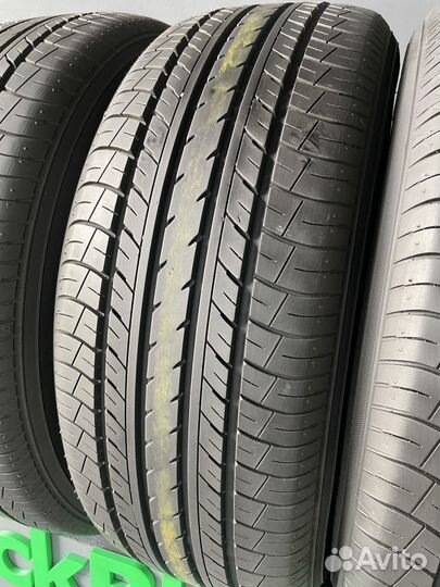 Yokohama dB Decibel E70B 215/55 R17