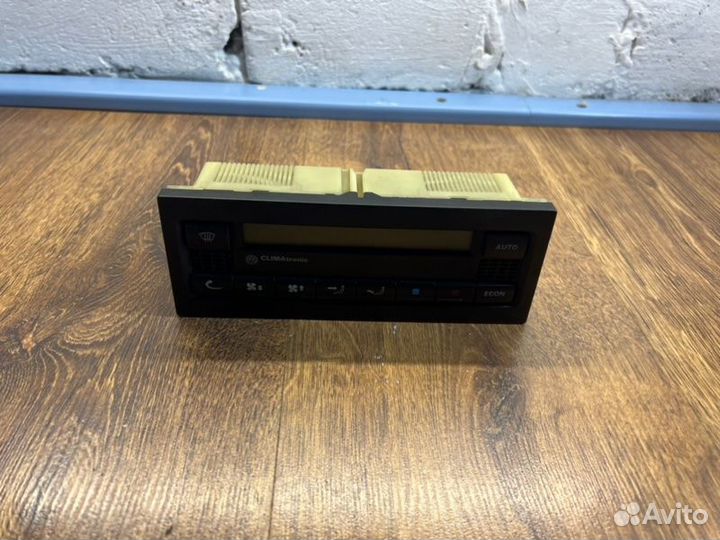 Блок управления климат-контролем Volkswagen Passat