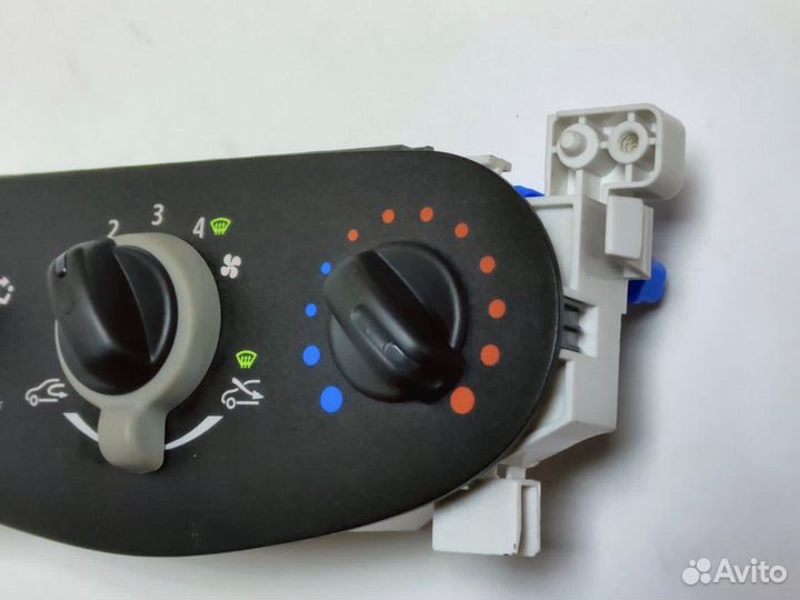 Блок управления отопителем Logan 6001551698