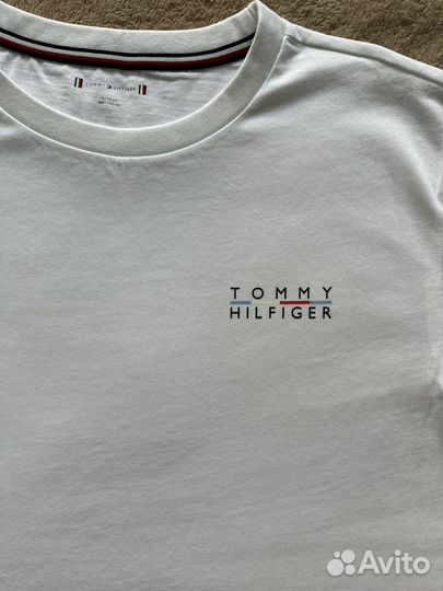 Tommy hilfiger новая футболка белая