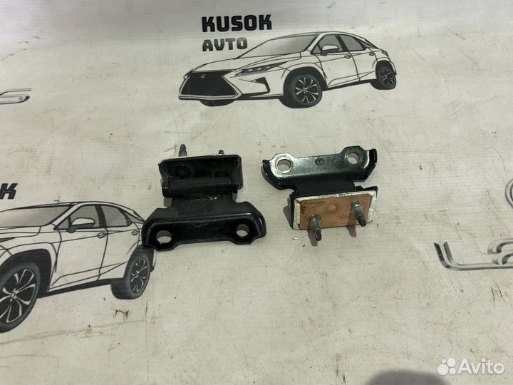 Петли крышки багажника Lexus Rx4