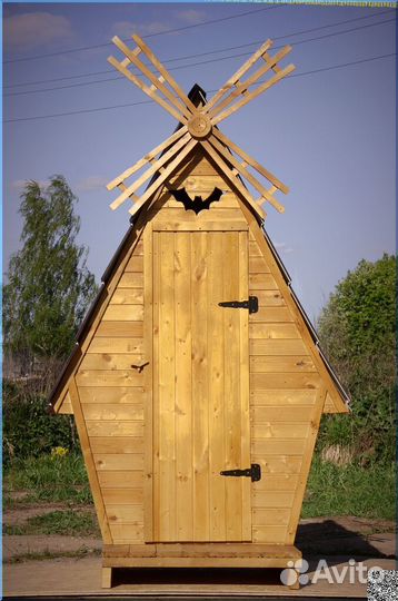 Дачный туалет деревянный