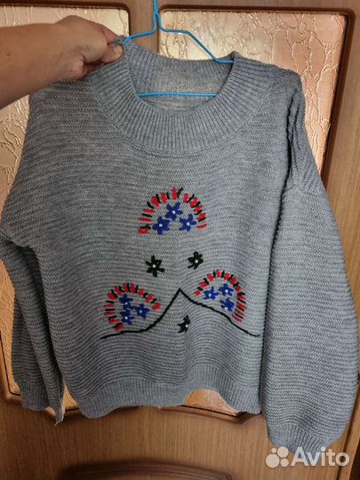 Свитера на девушку