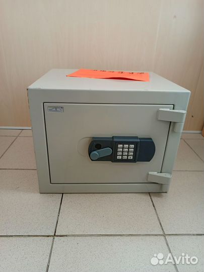 Сейф кз-051 (35*45*40) 84 кг