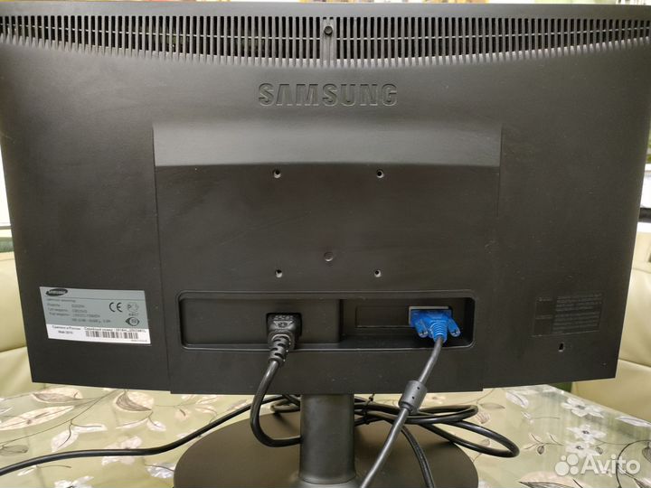 Монитор Samsung E2220