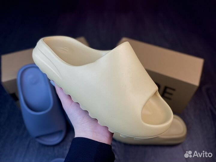 Тапки adidas yeezy slide