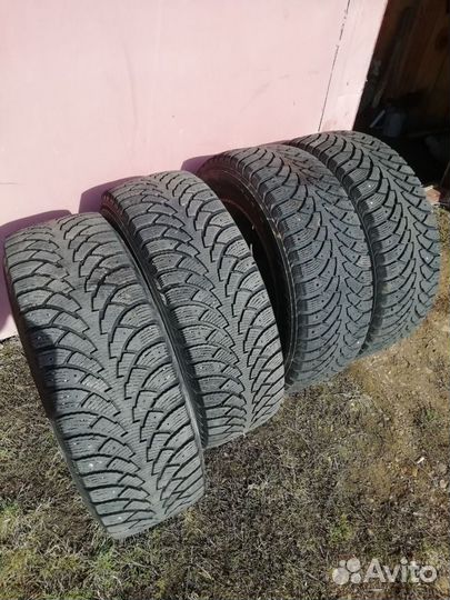 Nordman Nordman 4 215/65 R16