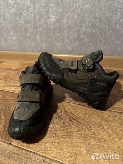 Демисезонные ботинки новые