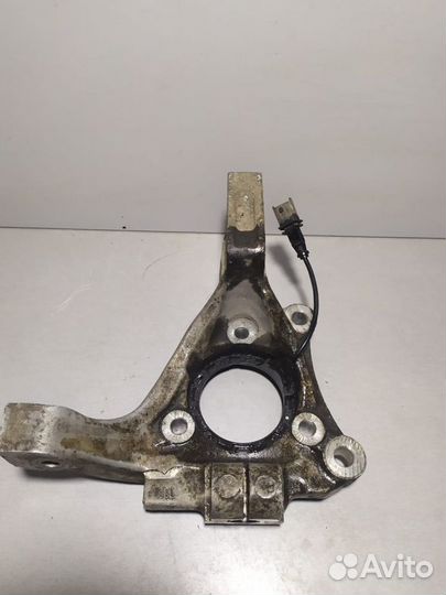 Кулак поворотный левый Opel Vectra C 2.2 TDI 2003