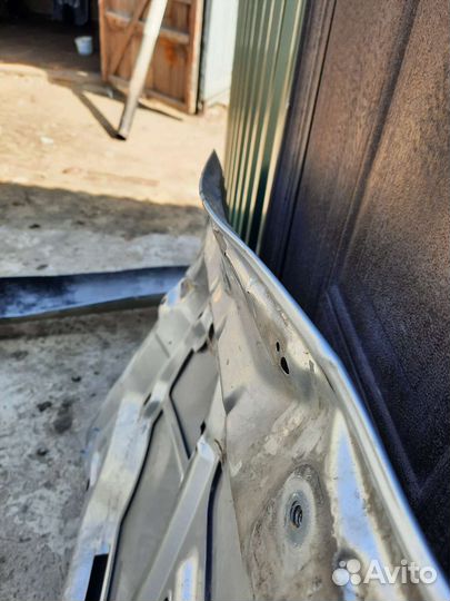 Volkswagen jetta 6 ориг капот после дтп под ремонт