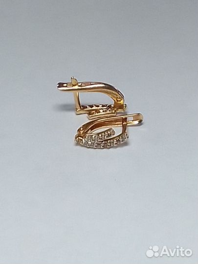 Золотые серьги