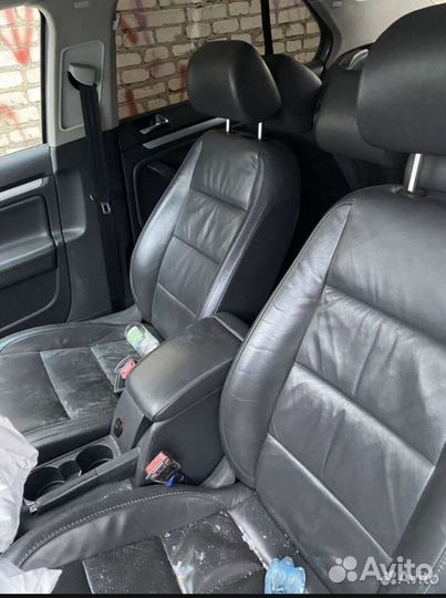 Автомобиль в разбор VW Jetta 5 2,5 BGQ АКПП