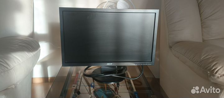 Монитор 1366х768 60гц