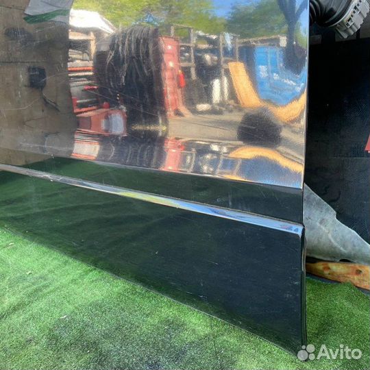 Дверь передняя правая Suzuki Grand Vitara/ Escudo