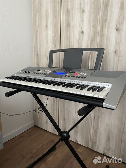 Синтезатор Yamaha psr e413