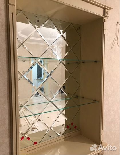 Зеркальная плитка на кухне