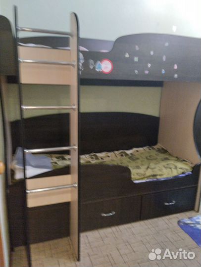 Двухъярусная кровать бу с матрасами