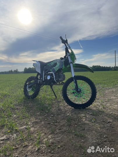 Продаю питбайк vento kxd 17/14