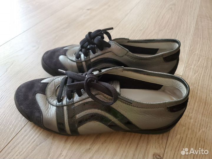 Ботинки женские