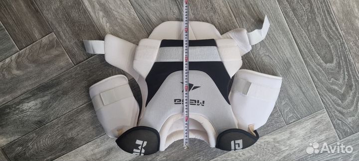 Нагрудник хоккейный