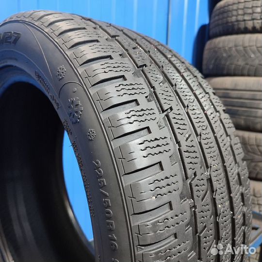 Kumho I'Zen KW27 225/50 R16