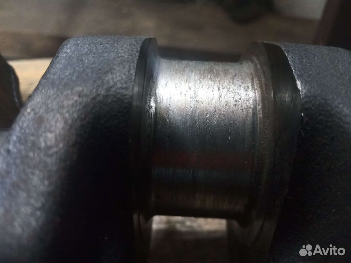 Коленвал TD27T