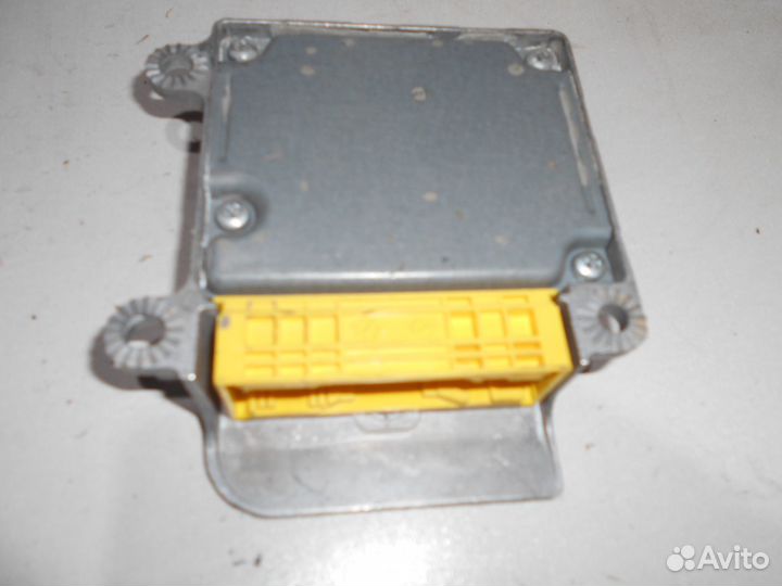 Блок управления Air Bag VW Caddy 3