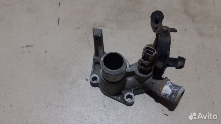 Фланец двигателя системы охлаждения Ford Fusion