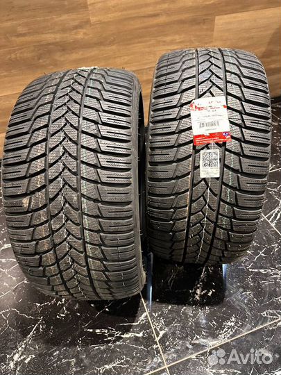 Lassa Snoways 4 245/40 R19 и 275/35 R19 98V