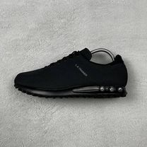 La trainer triple black sales