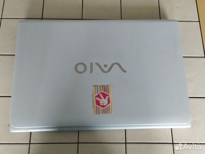 Sony vaio SVE151D11V