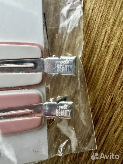 Cult Beauty Hair Clips заколки для волос