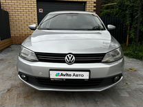 Volkswagen Jetta 1.6 MT, 2013, 135 000 км, с пробегом, цена 960 000 руб.