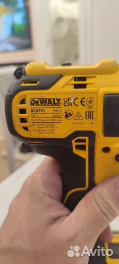 Шуруповёрт DeWalt DCD791 18V