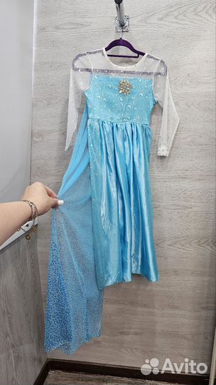 Платье карнавальное 140 р