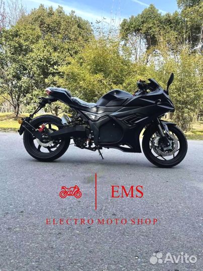 Электромотоцикл BMW RR