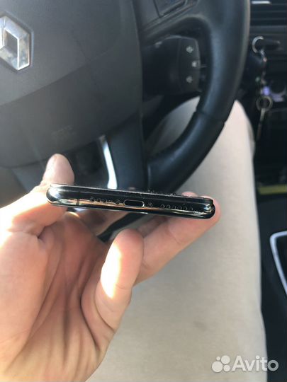 iPhone Xs, 64 ГБ