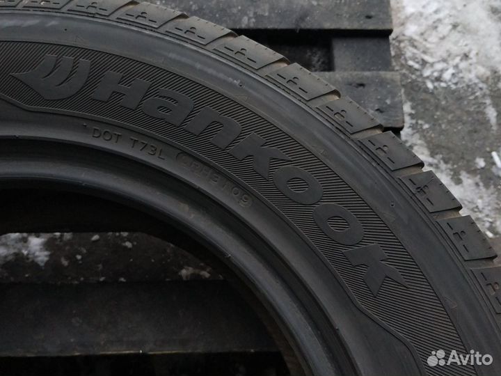 Hankook IceBear W300 255/60 R17 106H