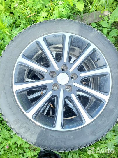 Goodyear Ultragrip Ice Arctic 195/60 R16