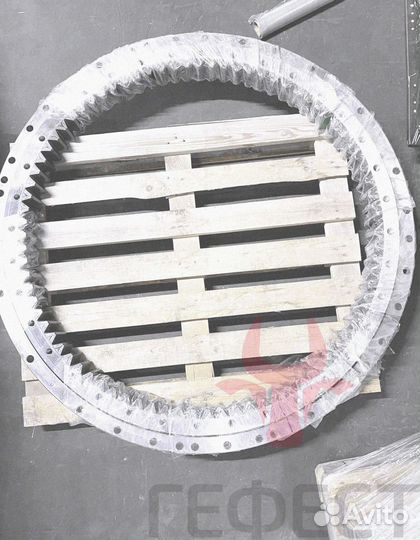 Опорно-поворотный круг Hitachi ZX270LC-3 9245728