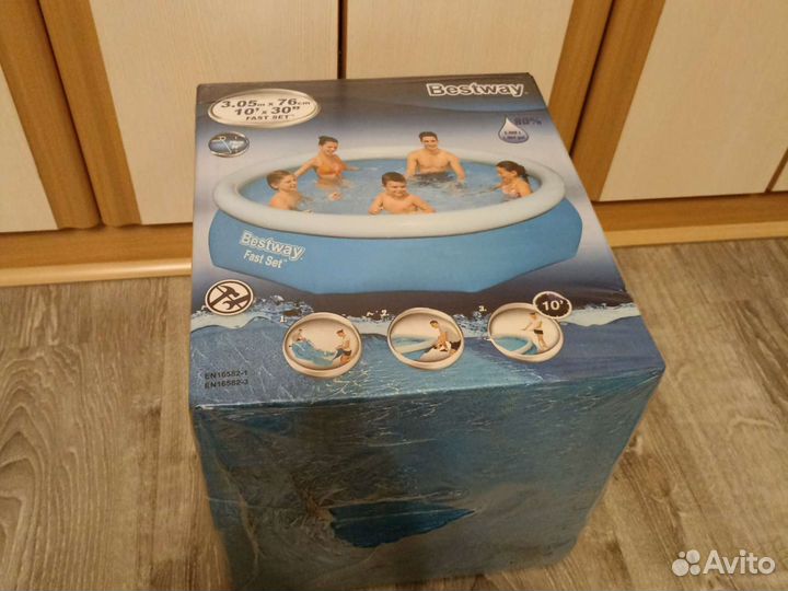 Надувной бассейн Bestway 305x76 новый