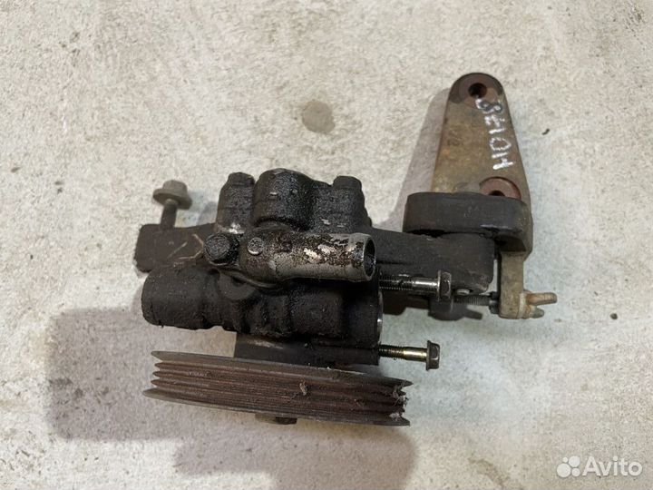 Насос гур Honda Integra D3 купе