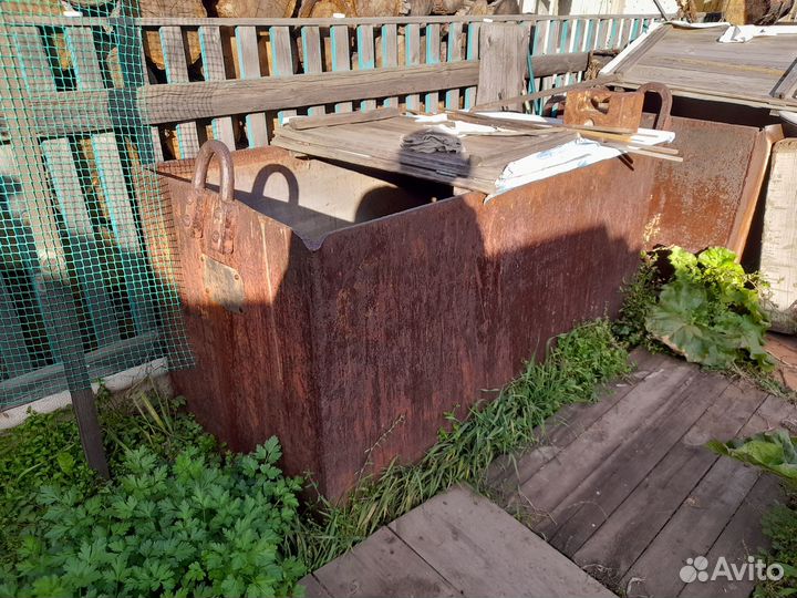 Емкость для воды металлическая бу