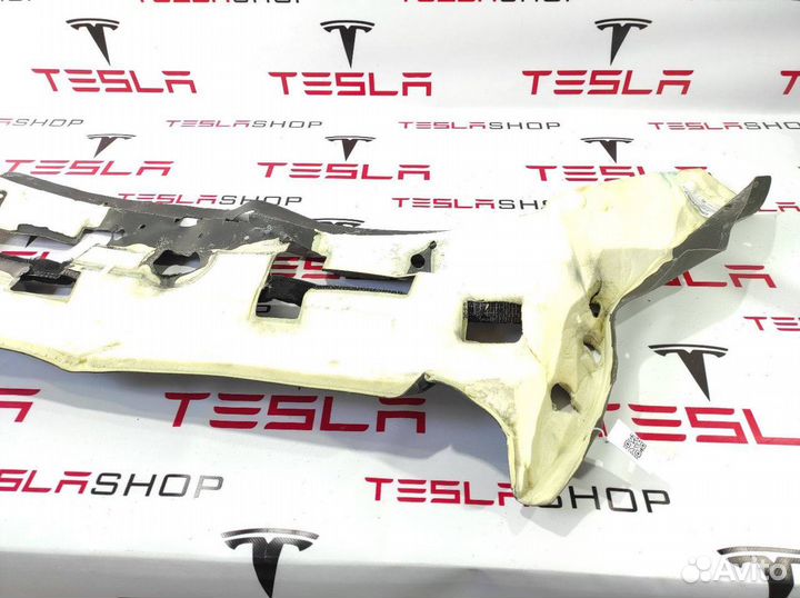 Шумоизоляция заднего мотора Tesla Model S 2016